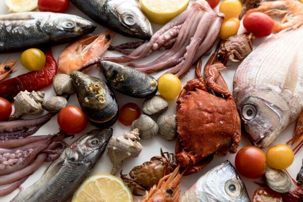 PRECAUCIONES AL CONSUMIR PESCADOS Y MARISCOS FRESCOS EN VERANO